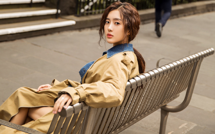 走进江西修水养蚕“超级工厂”